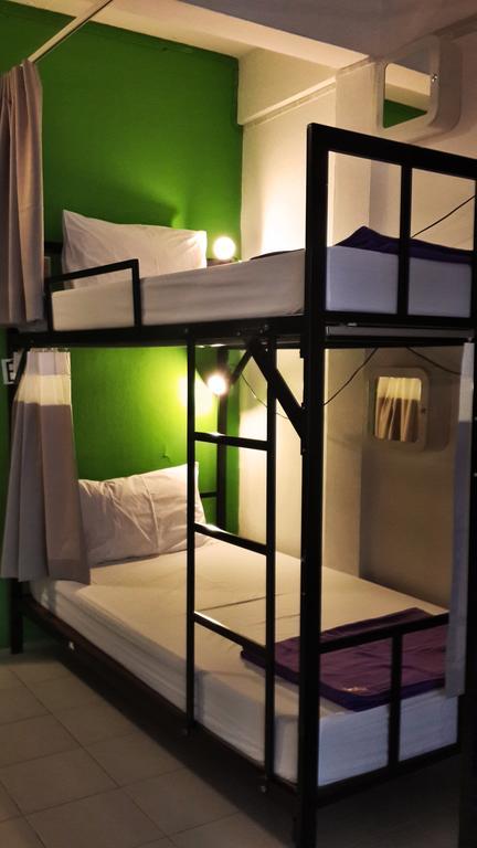 De Talak Hostel Bangkok Dış mekan fotoğraf