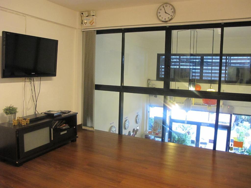 De Talak Hostel Bangkok Dış mekan fotoğraf