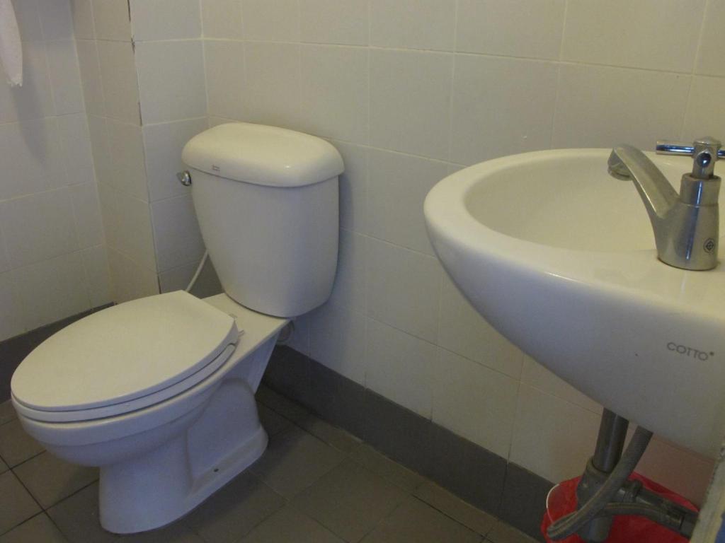De Talak Hostel Bangkok Oda fotoğraf