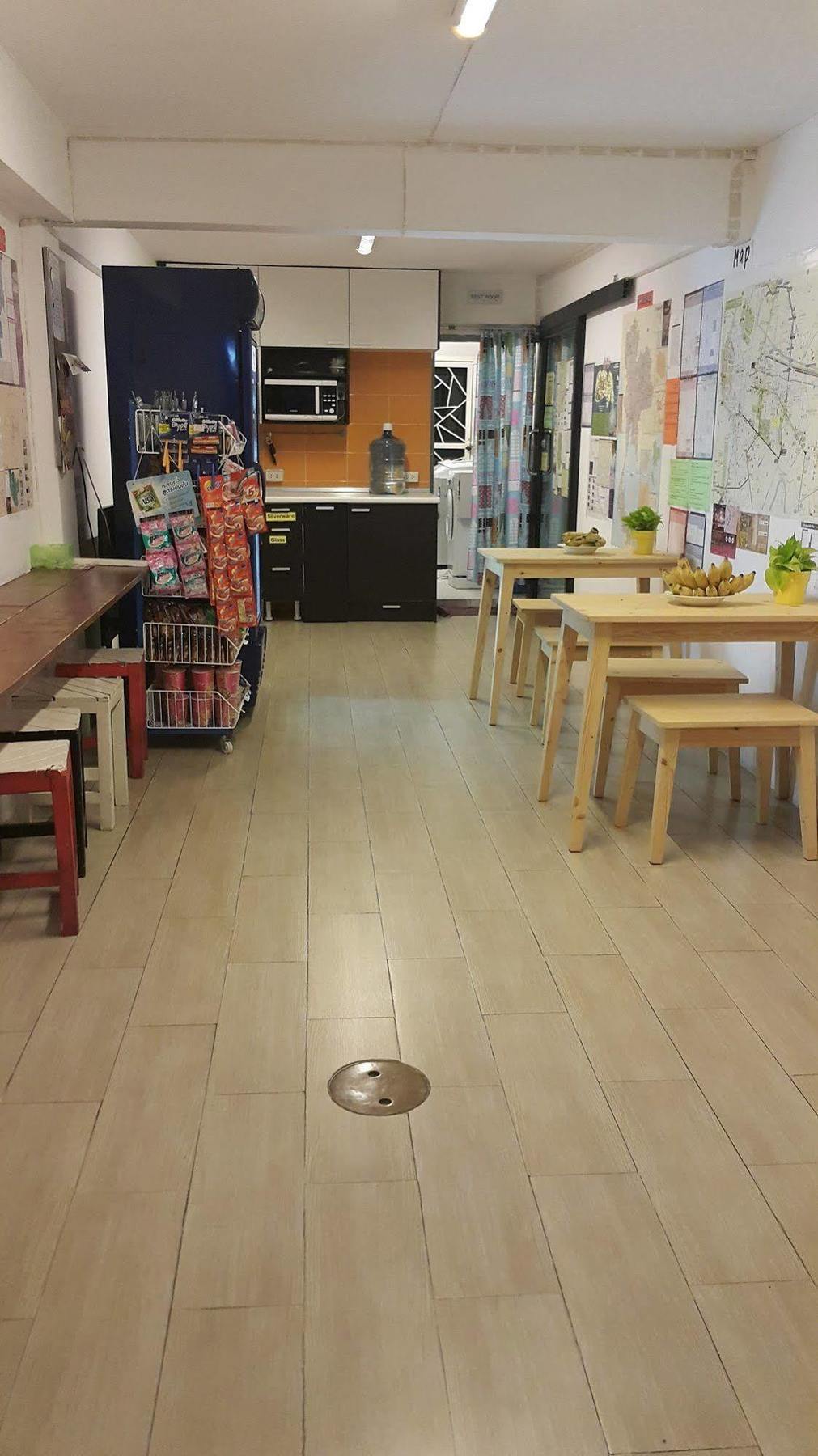 De Talak Hostel Bangkok Dış mekan fotoğraf