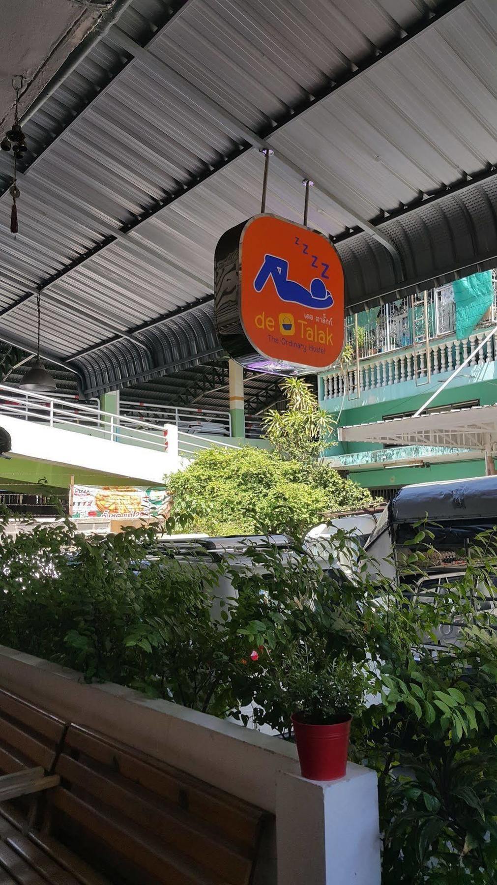 De Talak Hostel Bangkok Dış mekan fotoğraf