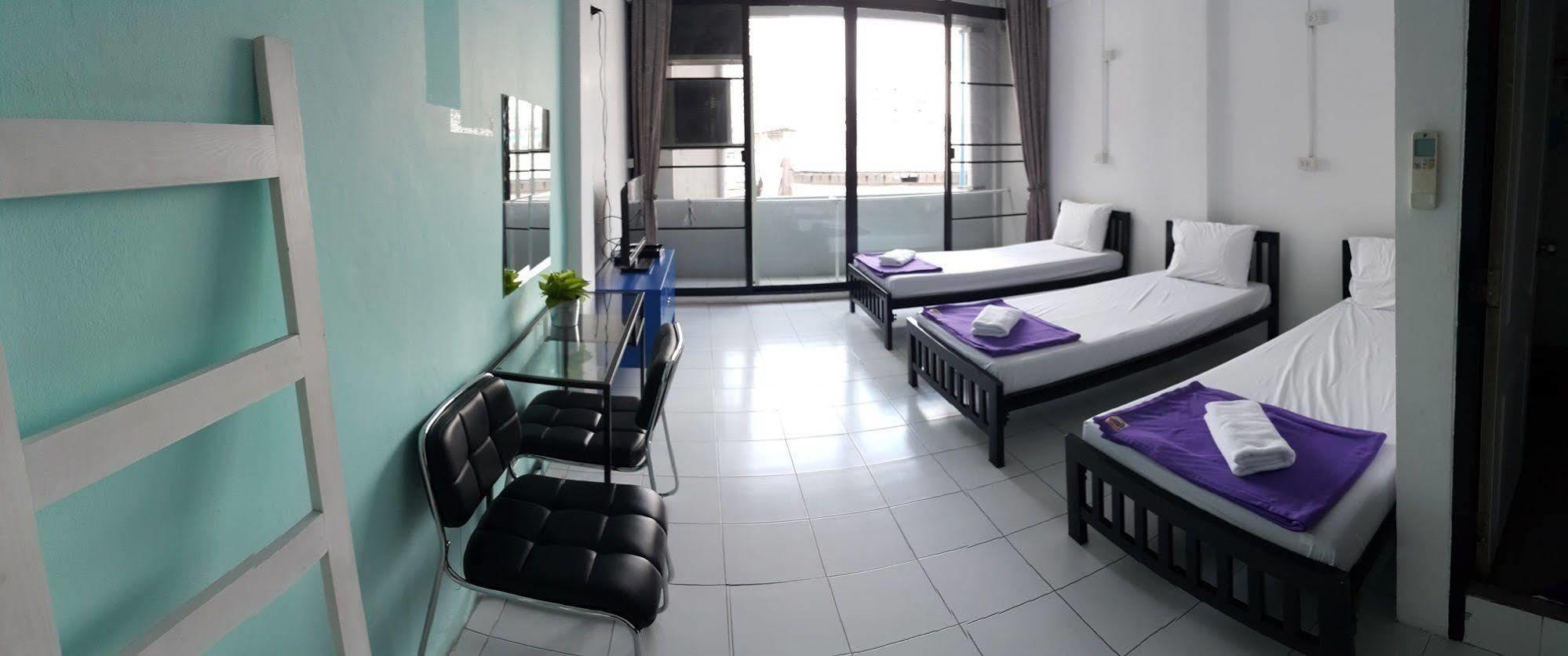 De Talak Hostel Bangkok Dış mekan fotoğraf